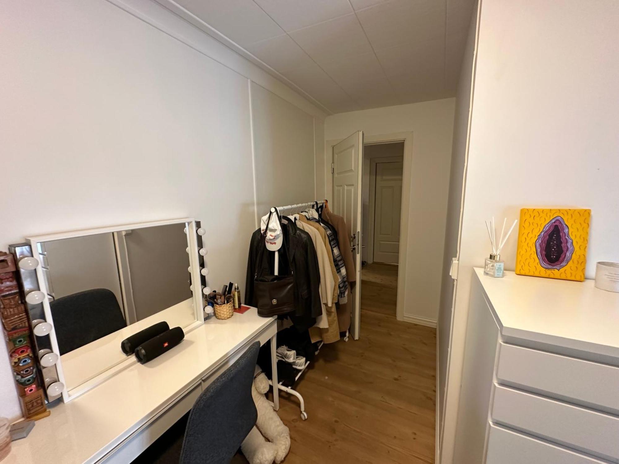 Sjarmerende Bolig Like Ved Togstasjonen Apartment Bergen Exterior photo