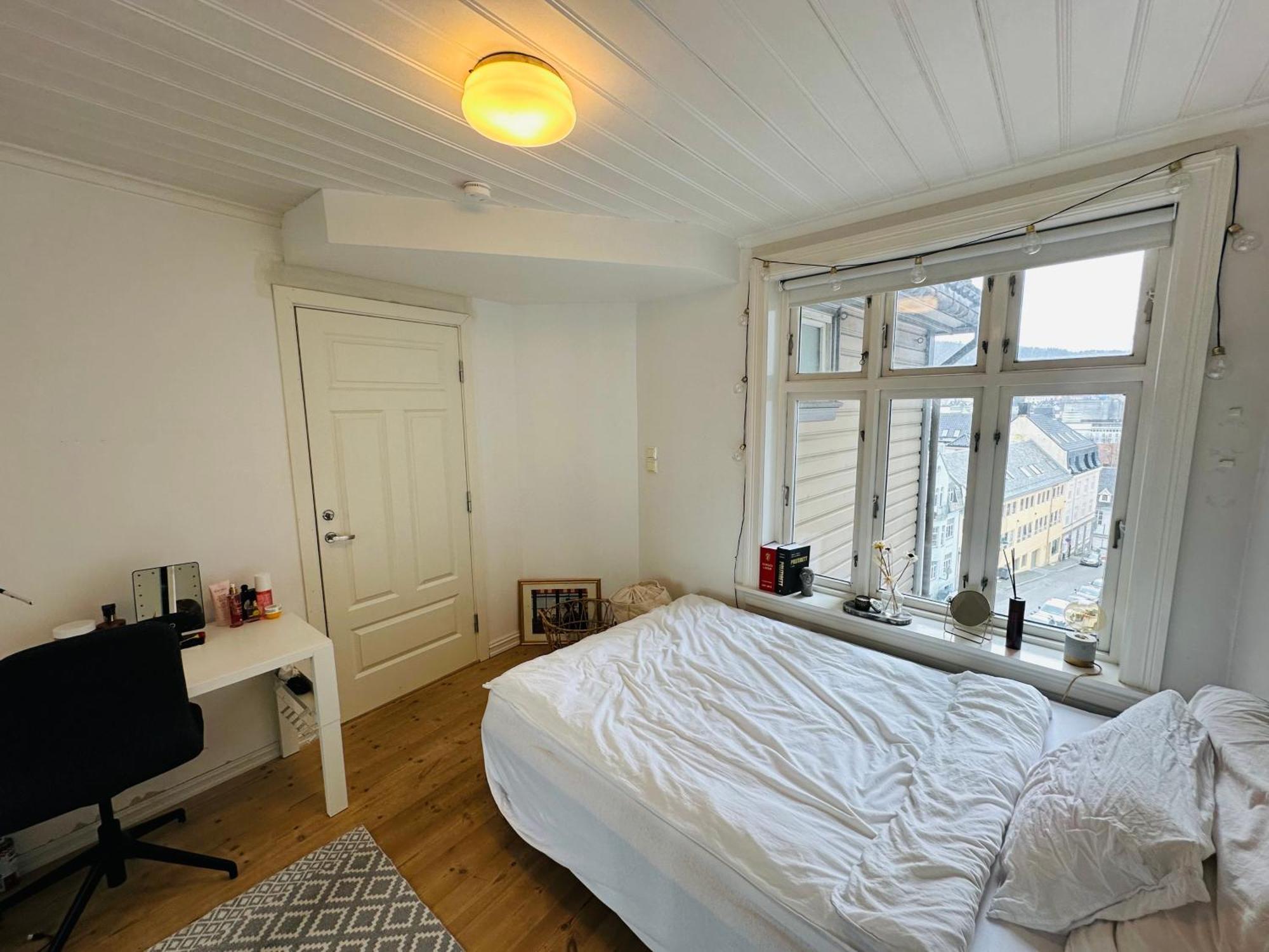 Sjarmerende Bolig Like Ved Togstasjonen Apartment Bergen Exterior photo