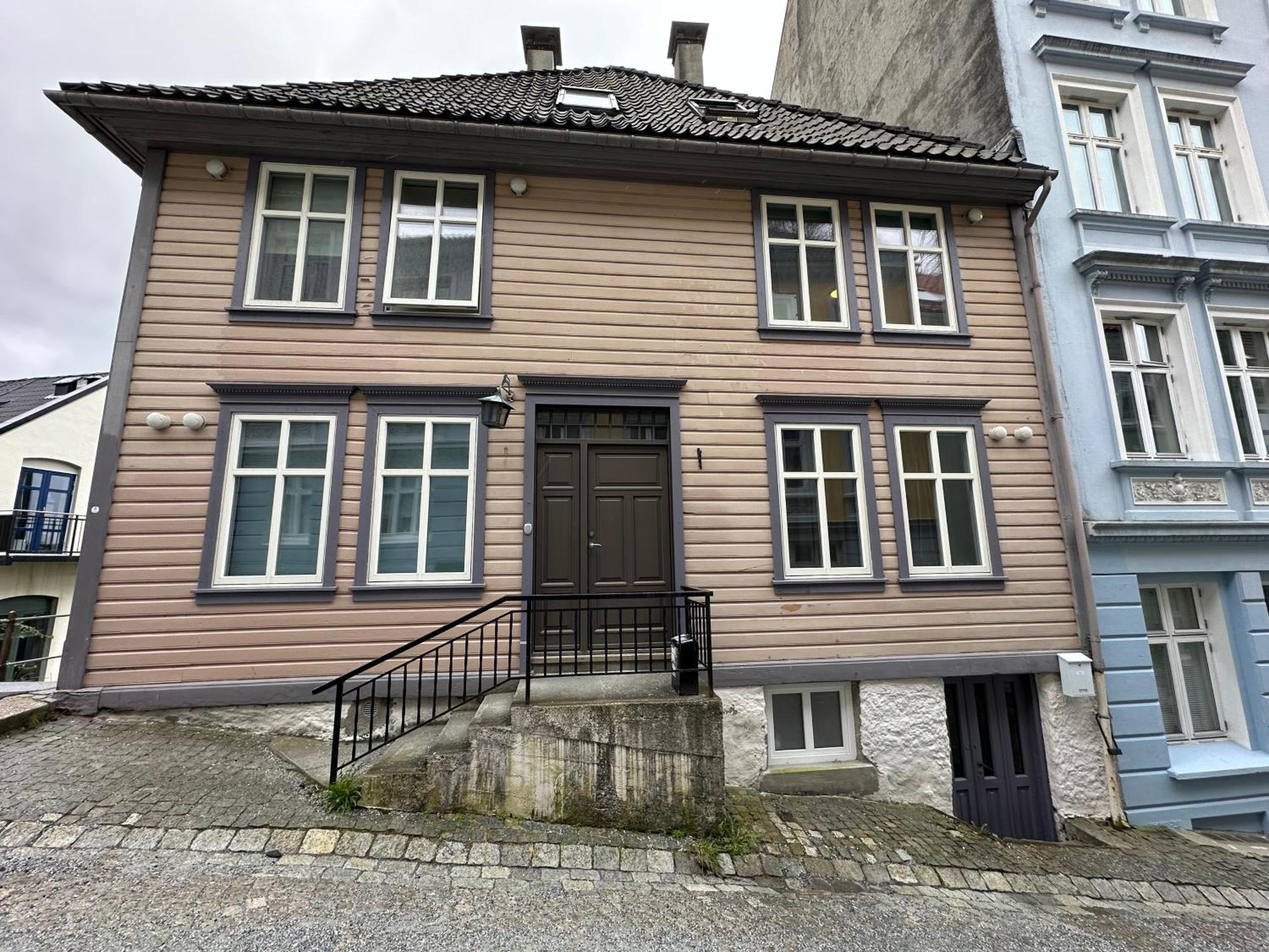 Sjarmerende Bolig Like Ved Togstasjonen Apartment Bergen Exterior photo